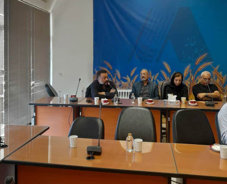 بزرگداشت-عجایبی-مرد-گل-ایران.jpg-12