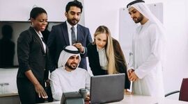 حقوق‌های نجومی در جیب کارمندان کشورهای عربی + عکس
