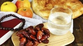 راهکارهایی ساده برای مدیریت تشنگی در روزه‌داری