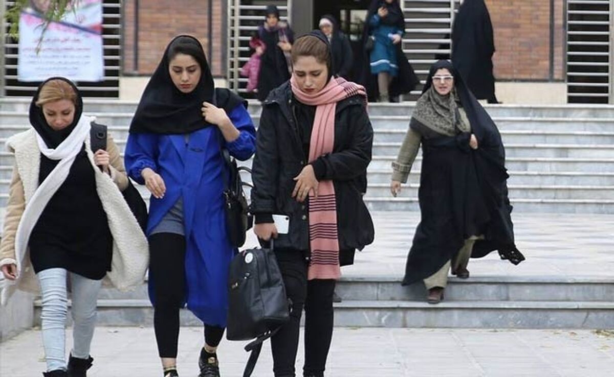 ضد و نقیض‌های قانون عفاف و حجاب

