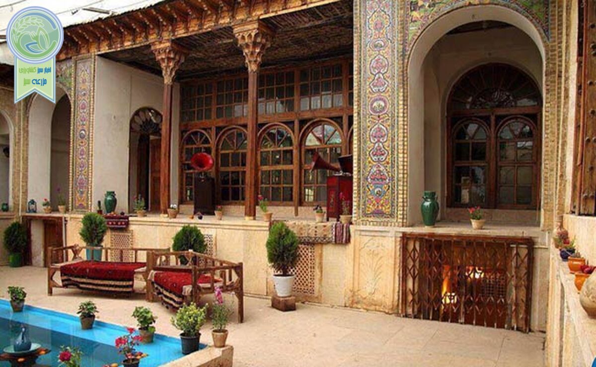 مُهر تعطیلی بر پیشانی ۵۰۰ بومگردی

