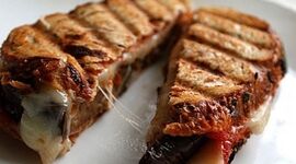 اسنک بادمجان و کدو غذایی خوشمزه برای علاقه‌مندان به صیفی‌جات