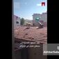 فرار یک گوسفند قبل از قربانی شدن به پشت بام + ویدئو
