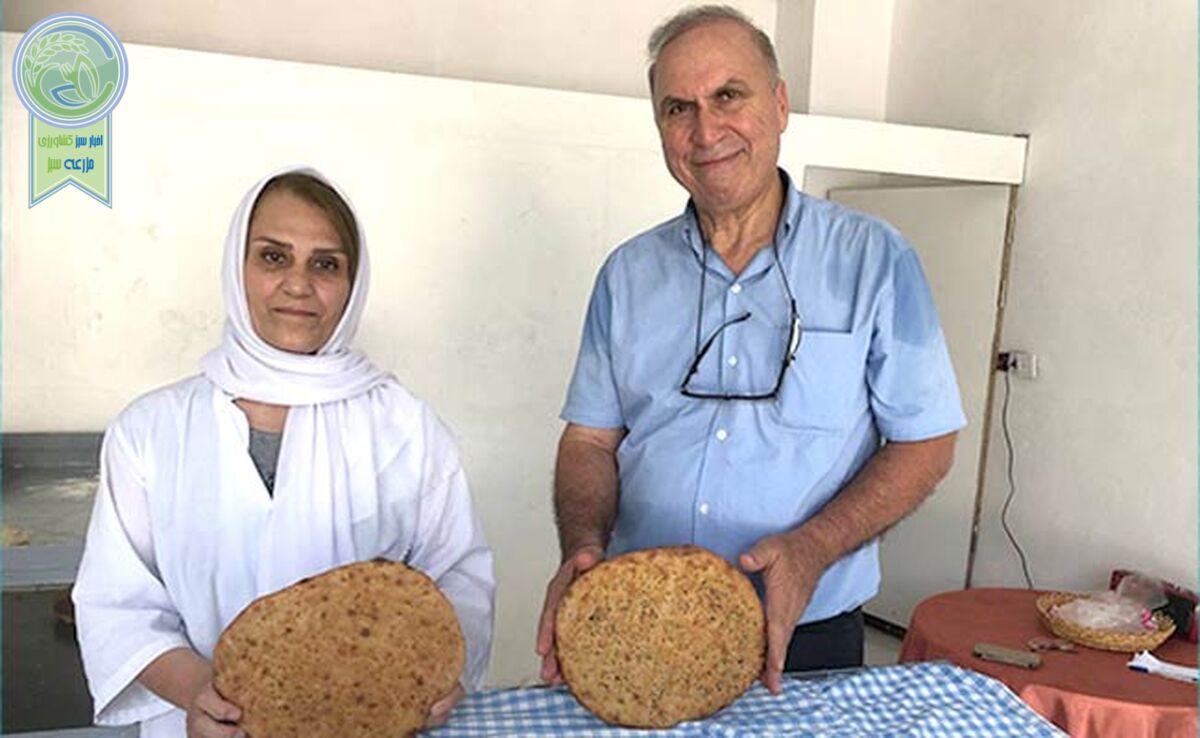 عرضه نان کامل توسط بانوی خلاق گرگانی+ ویدئو

