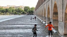 به مردم چهارمحال بختیاری حق می‌دهید آب کوهرنگ را به روی شما ببندند؟

