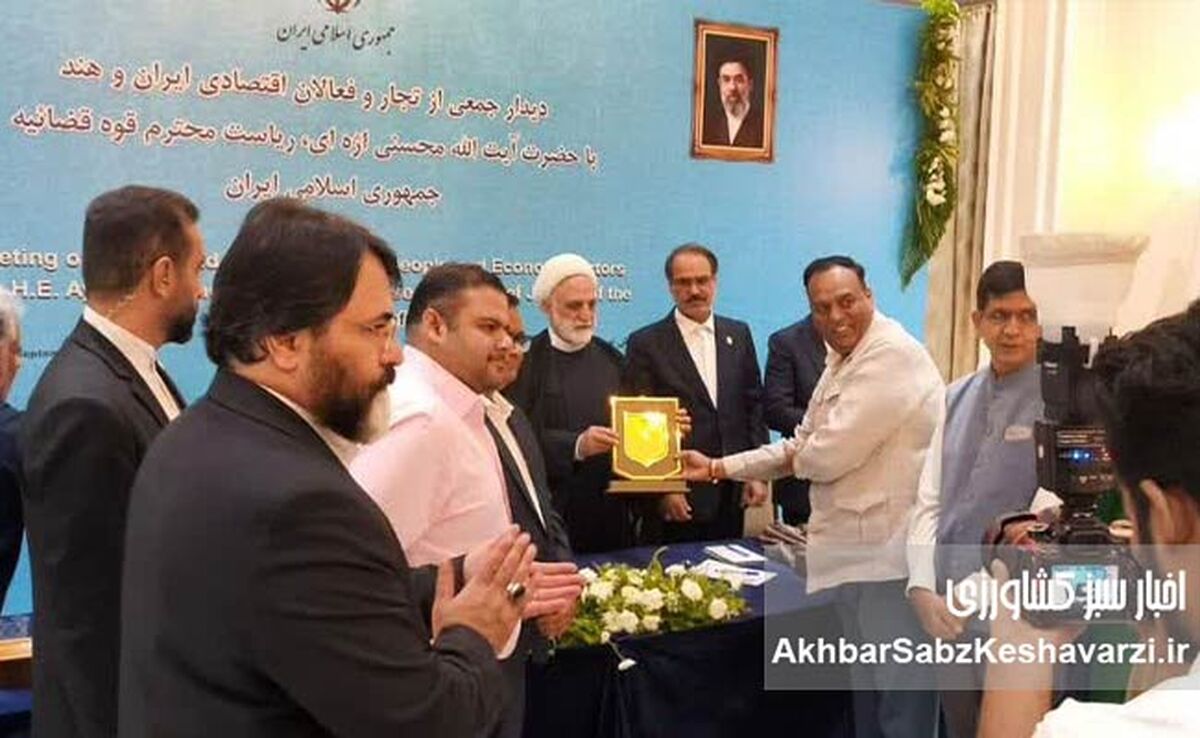 لوح تقدیر به فروشندگان ۶۰ هزار تن برنج تقلبی و مسکوت ماندن کیفرخواست‌های بندرعباس؟