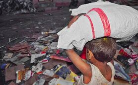 کودک کار قربانی فقر است

