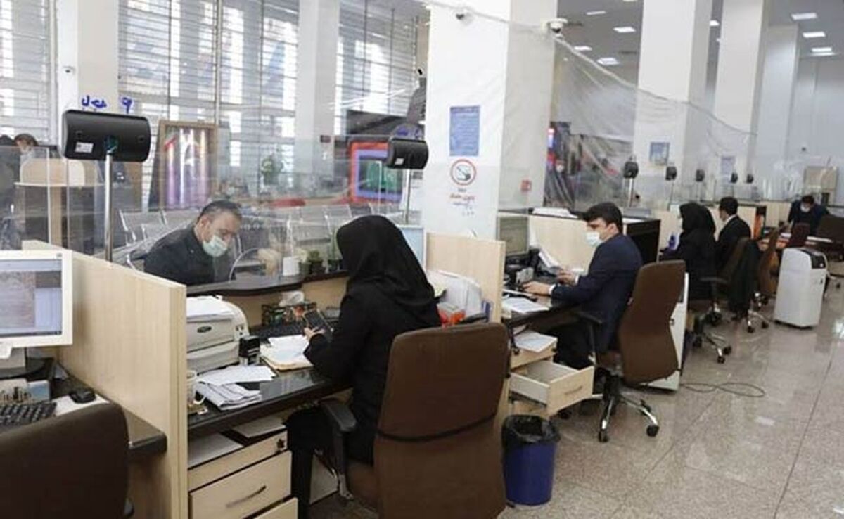 سر گردنه بانک‌ها

