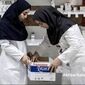 بدهی ۷۷ همتی بیمه‌ها؛ چرا قفسه داروخانه‌ها خالی شد؟