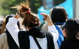 کلینیک پرحاشیه ترک بی‌حجابی

