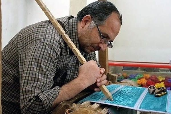مخمل‌بافی هنری با بیش از هزار سال قدمت در ایران

