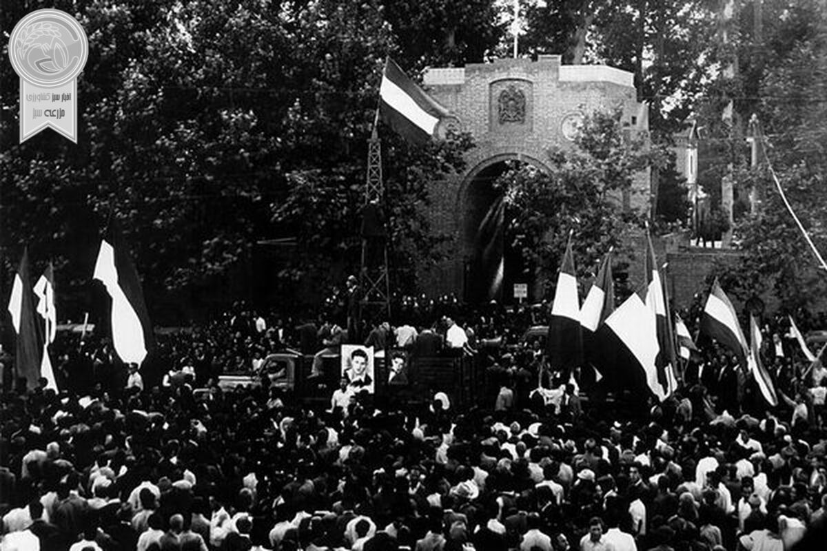 نفت، ماده بد بویی که ملی شد

