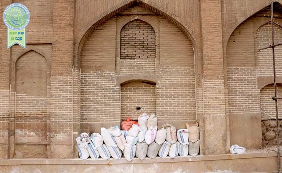 فاجعه مرمتی بافت تاریخی با سیمان سفید

