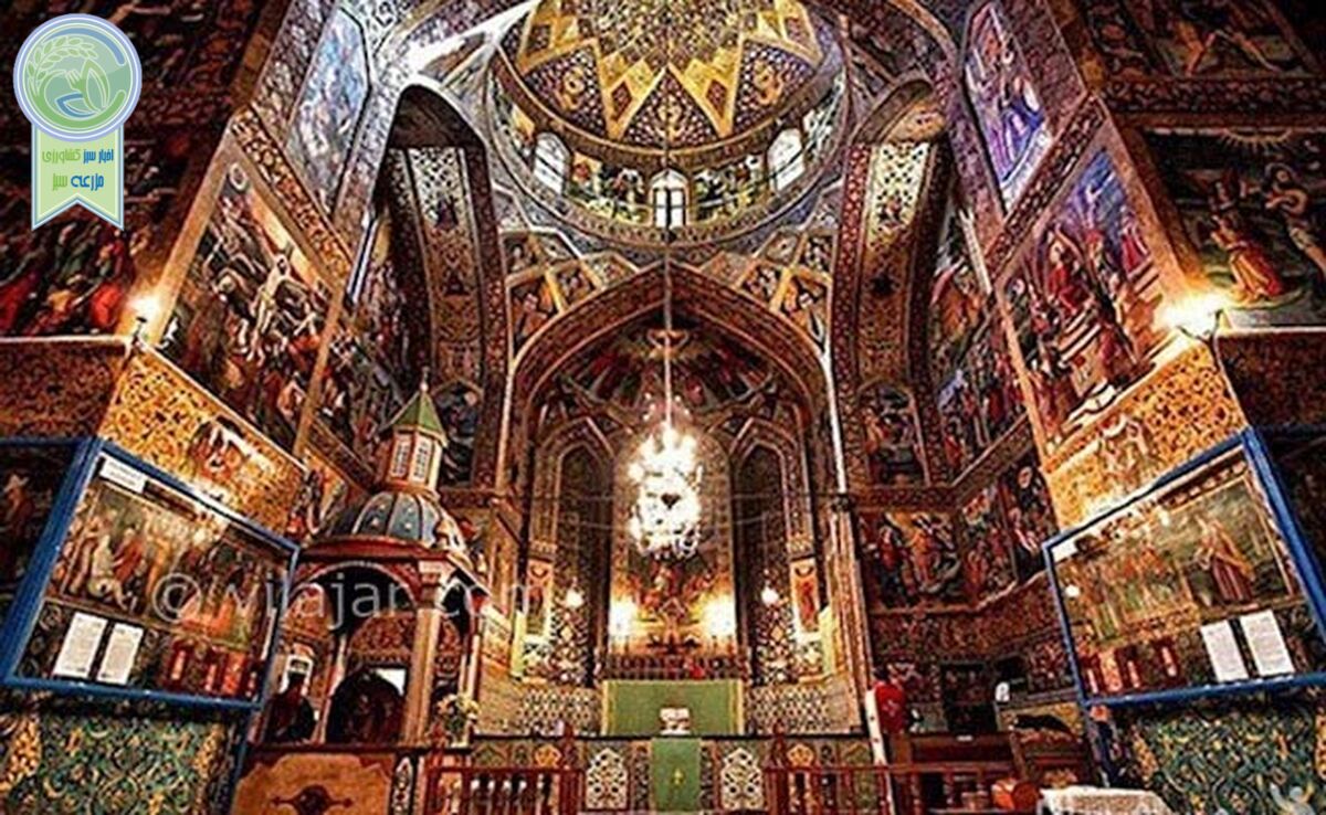 کلیسای سنت استپانوس؛ باشکوه در دل طبیعت جلفا