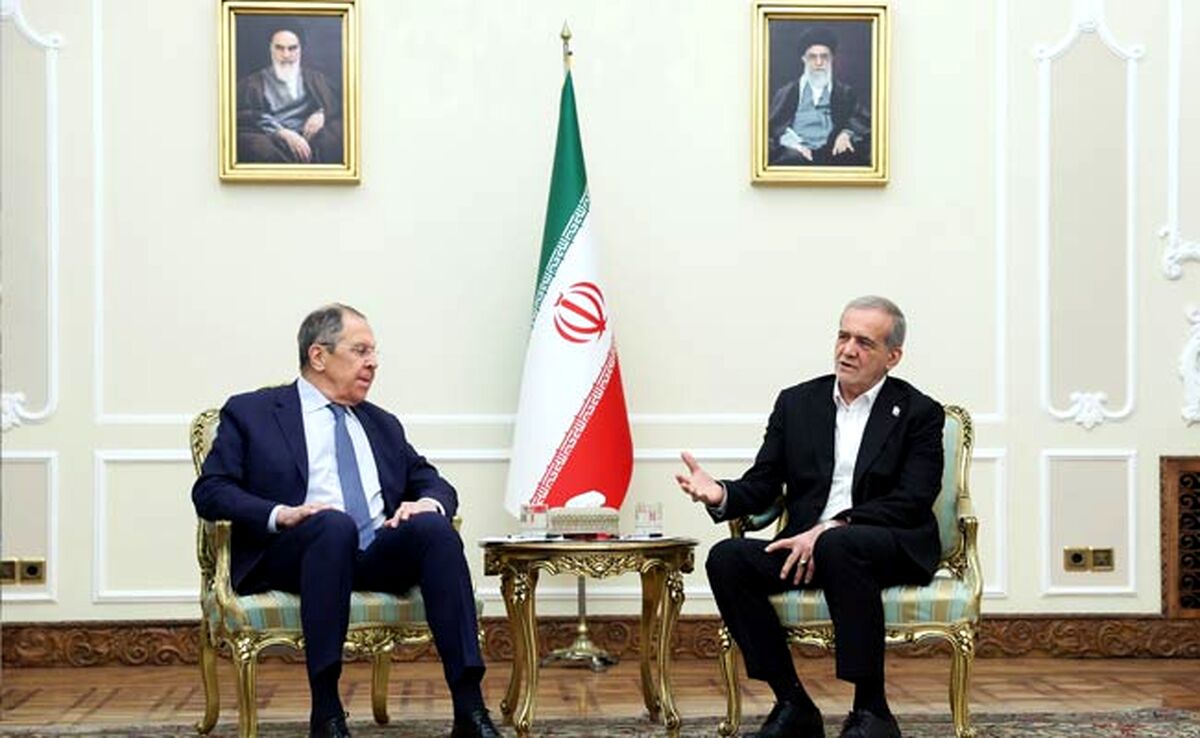 لاوروف حامل چه پیامی بود؟/ ایران در مسیر پیچ‌های جدید دیپلماسی جهانی