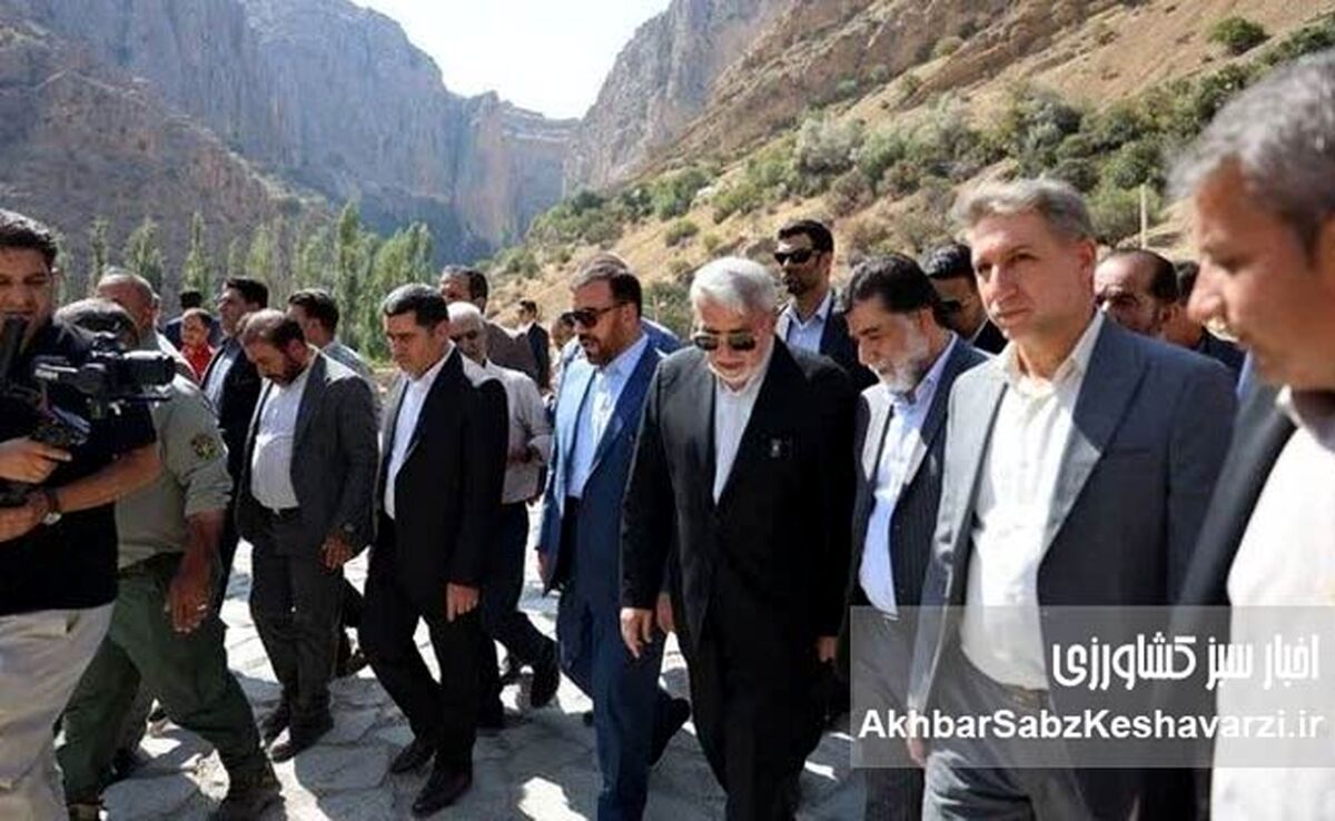 اصرار وزیر میراث‌فرهنگی به ساخت تأسیسات گردشگری در حاشیه رودخانه‌ها