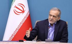 اولین واکنش دولت به شایعه استعفای پزشکیان

