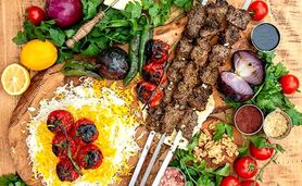 سفری به دنیای کباب‌ها و خورش‌های ایرانی

