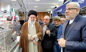 بازدید رهبر انقلاب از نمایشگاه توانمندی‌های تولید داخلی

