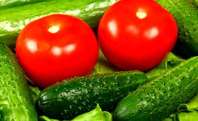 نوسان قیمت خیار و گوجه‌فرنگی در بازار

